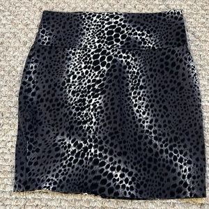 Leopard bodycon mini skirt. Black/gray, size M. Charlotte Russe